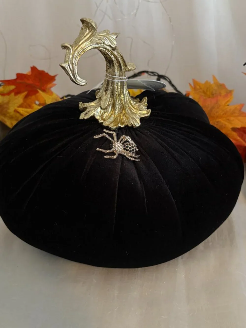 Halloween Elegant Black Velvet Gold Stem With Spider Brooch Pumpkin Decor New